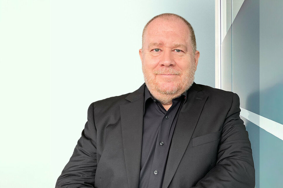 Porträt des Vertriebsleiters von weba Werkzeugbau Martin Wetzel